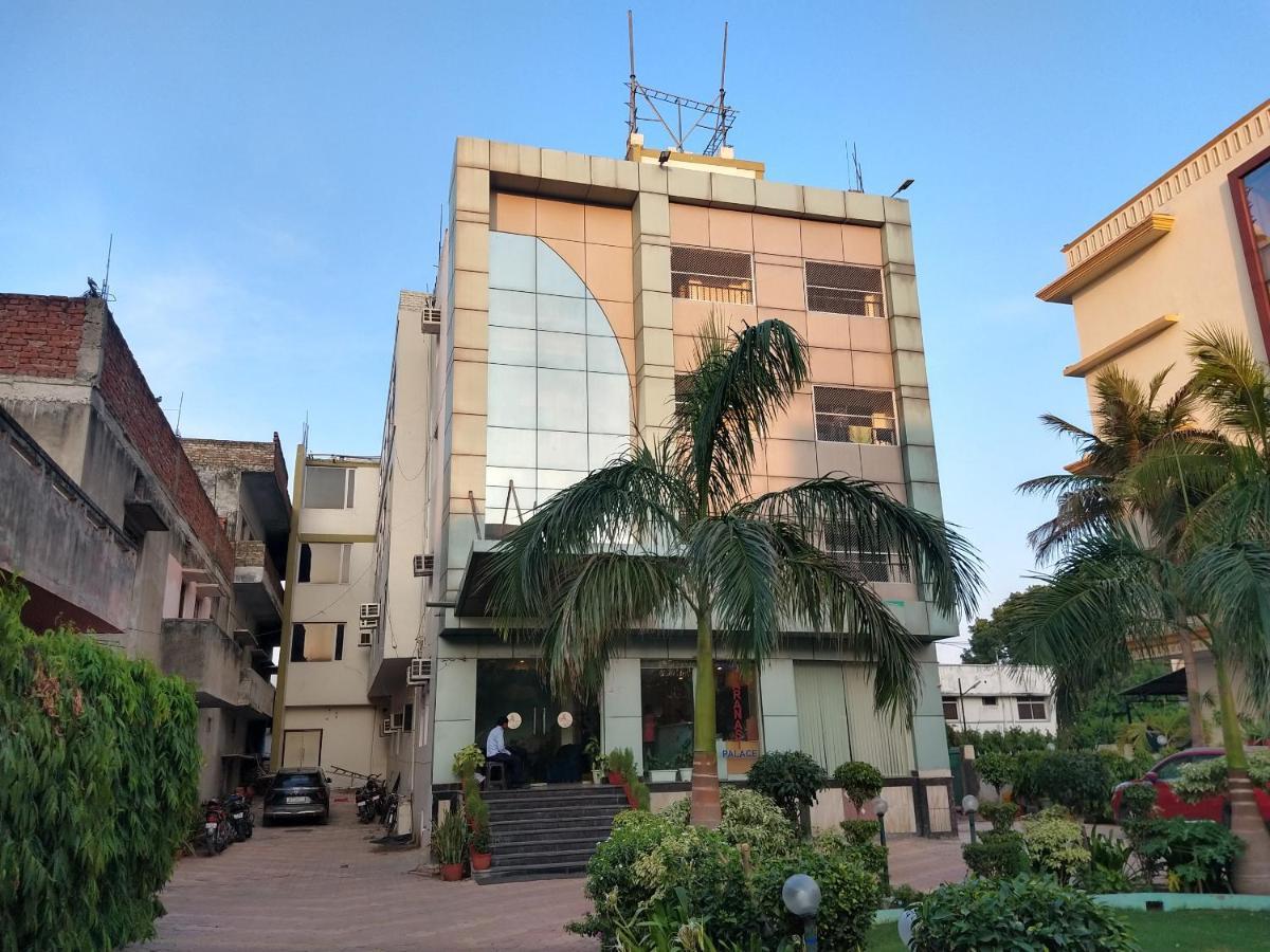 Varanasi Palace Exterior photo